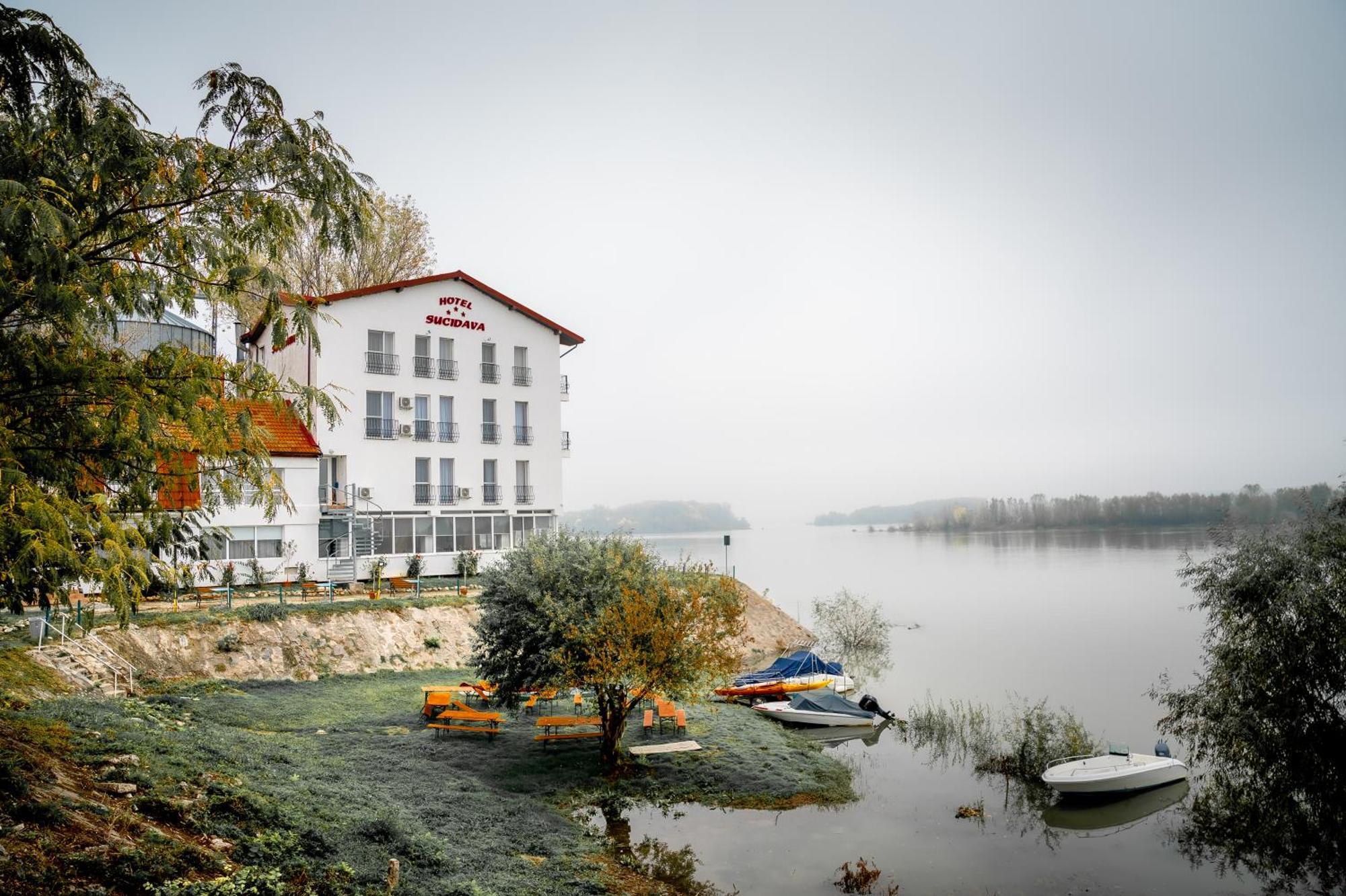 Hotel Sucidava Corabia Экстерьер фото