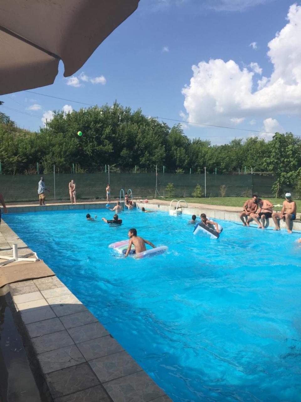 Hotel Sucidava Corabia Экстерьер фото