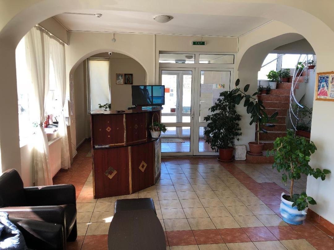 Hotel Sucidava Corabia Экстерьер фото